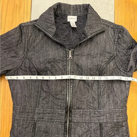 Chico’s Black Quilted Denim Jacket Size 1 (8 U.S.) - Picture 8 of 10